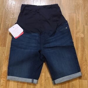NWT Isabela Maternity Denim Bermuda Shorts - 6 (E3-X)